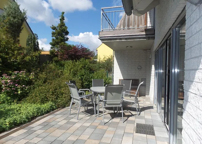 strandnahes Ferienhaus mit Terrasse, Strandamsel, Binz
